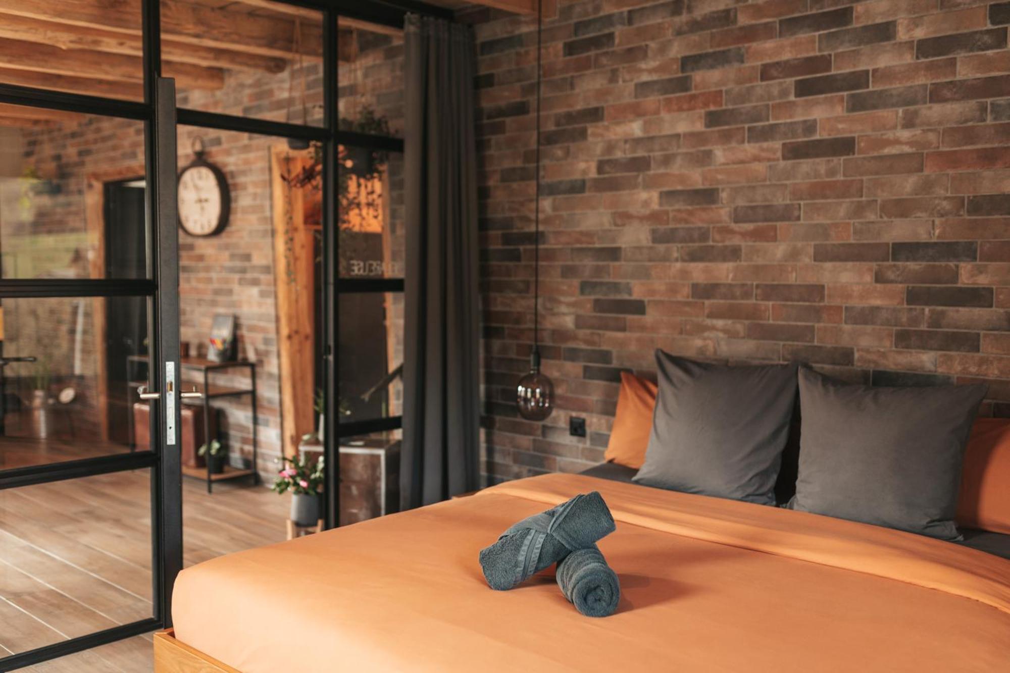 Appartement Thematique: Voyage Industriel Travers Esterno foto